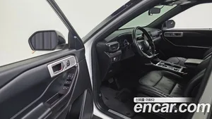 Ford Explorer, 2019 — миниатюра 18