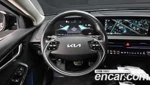 Kia EV6, 2022 — миниатюра 20