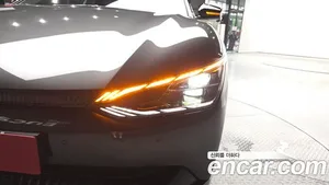 Kia EV6, 2022 — миниатюра 8