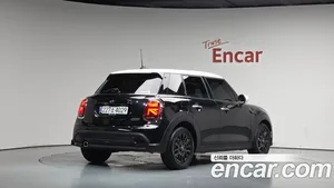 Mini Cooper, 2024 — миниатюра 1