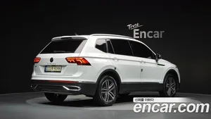 Volkswagen Tiguan, 2023 — миниатюра 2
