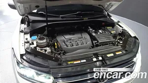 Volkswagen Tiguan, 2023 — миниатюра 6
