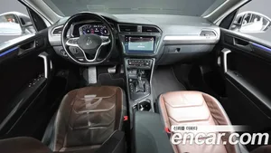 Volkswagen Tiguan, 2023 — миниатюра 7