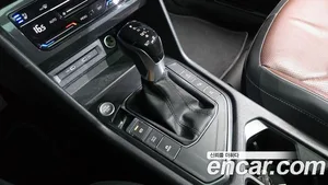 Volkswagen Tiguan, 2023 — миниатюра 9