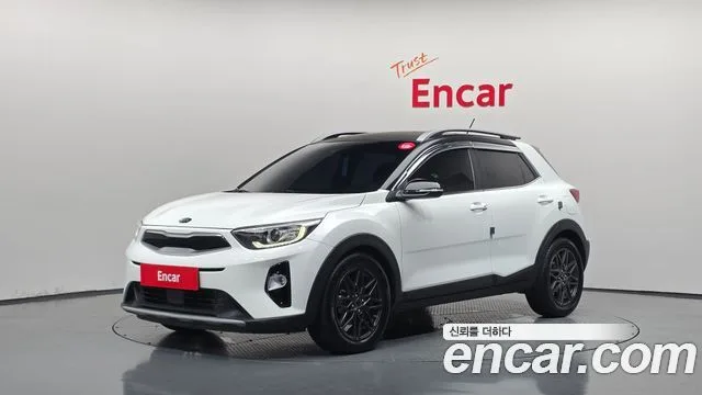 Kia Stonic, 2017 — фото автомобиля из Кореи