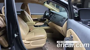 Kia Carnival, 2017 — миниатюра 16