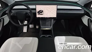 Tesla Model Y, 2025 — миниатюра 9