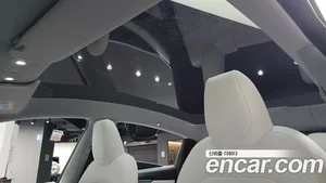Tesla Model Y, 2025 — миниатюра 34