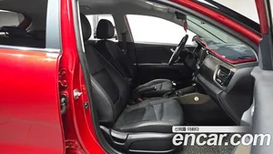 Kia Stonic, 2018 — миниатюра 16