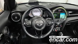 Mini Cooper Convertible, 2018 — миниатюра 13