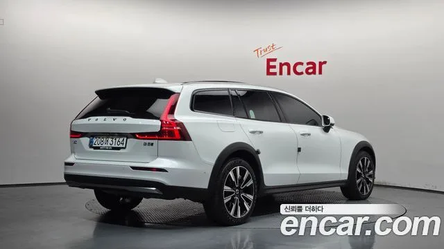 Volvo V60, 2024 — фото автомобиля из Кореи