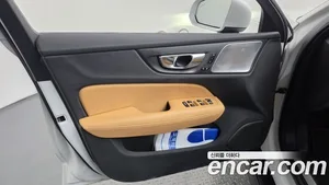 Volvo V60, 2024 — миниатюра 13