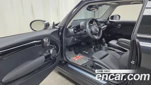 Mini Cooper, 2023 — миниатюра 13