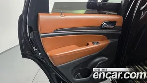 Jeep Cherokee, 2021 — миниатюра 15