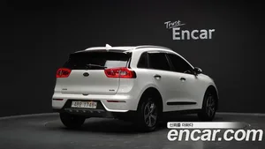 Kia Niro, 2017 — миниатюра 2