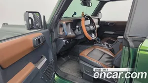 Ford Bronco, 2023 — миниатюра 10