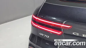 Genesis GV70, 2025 — миниатюра 8