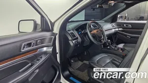 Ford Explorer, 2019 — миниатюра 13