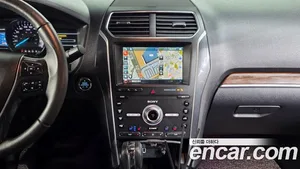 Ford Explorer, 2019 — миниатюра 20