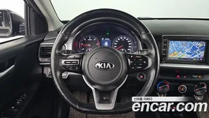 Kia Stonic, 2019 — миниатюра 19