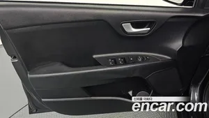 Kia Stonic, 2019 — миниатюра 14