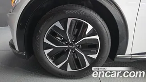 Kia EV6, 2024 — миниатюра 5
