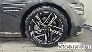 Genesis G80, 2024 — миниатюра 7