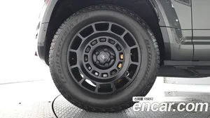 Land Rover Defender, 2025 — миниатюра 5