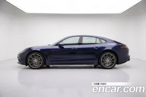 Porsche Panamera, 2018 — миниатюра 1