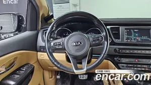 Kia Carnival, 2017 — миниатюра 13