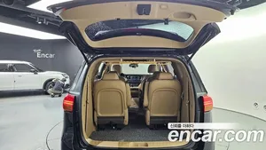 Kia Carnival, 2017 — миниатюра 20