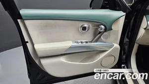 Genesis GV60, 2022 — миниатюра 14