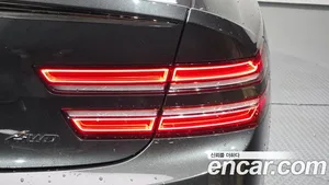 Genesis G80, 2022 — миниатюра 8