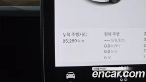 Tesla Model 3, 2020 — миниатюра 8