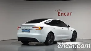 Tesla Model 3, 2024 — миниатюра 1