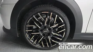 Mini Cooper Convertible, 2025 — миниатюра 5