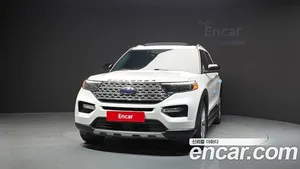 Ford Explorer, 2021 — миниатюра 3