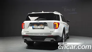 Ford Explorer, 2021 — миниатюра 4