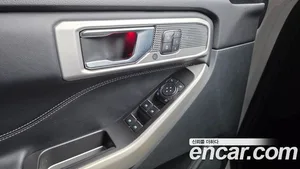 Ford Explorer, 2021 — миниатюра 24