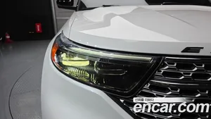 Ford Explorer, 2021 — миниатюра 8