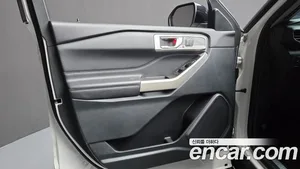 Ford Explorer, 2021 — миниатюра 14