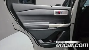 Ford Explorer, 2021 — миниатюра 15