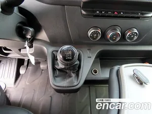 Renault Master, 2022 — миниатюра 10