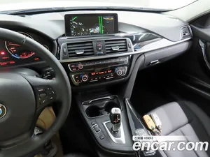 BMW 3-Series, 2017 — миниатюра 10