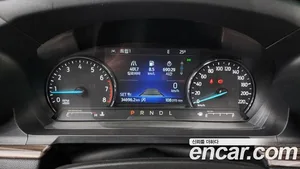 Ford Explorer, 2022 — миниатюра 8