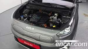 Kia Niro, 2023 — миниатюра 6
