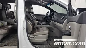 Kia Carnival, 2016 — миниатюра 17