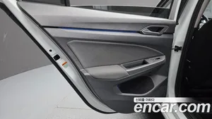 Volkswagen Golf, 2022 — миниатюра 15