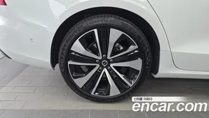 Volvo S60, 2025 — миниатюра 5