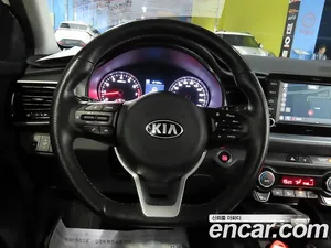 Kia Stonic, 2020 — миниатюра 10